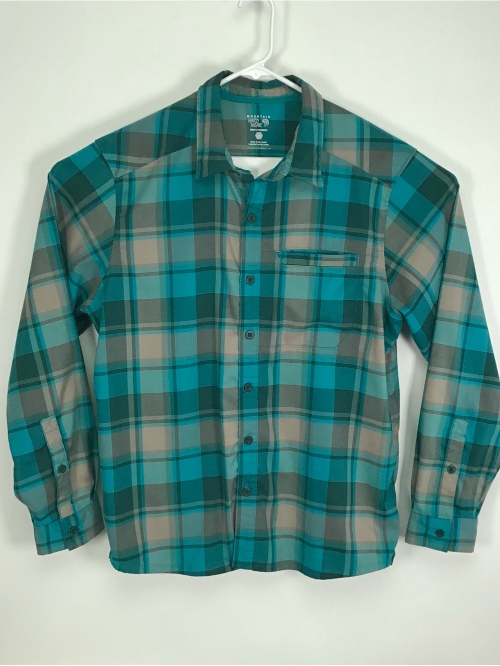 Mountain Hardwear men’s long sleeve button up shirt large